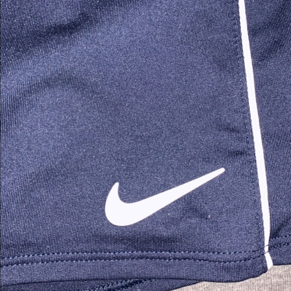 tennis skirt - Picture 5 of 5